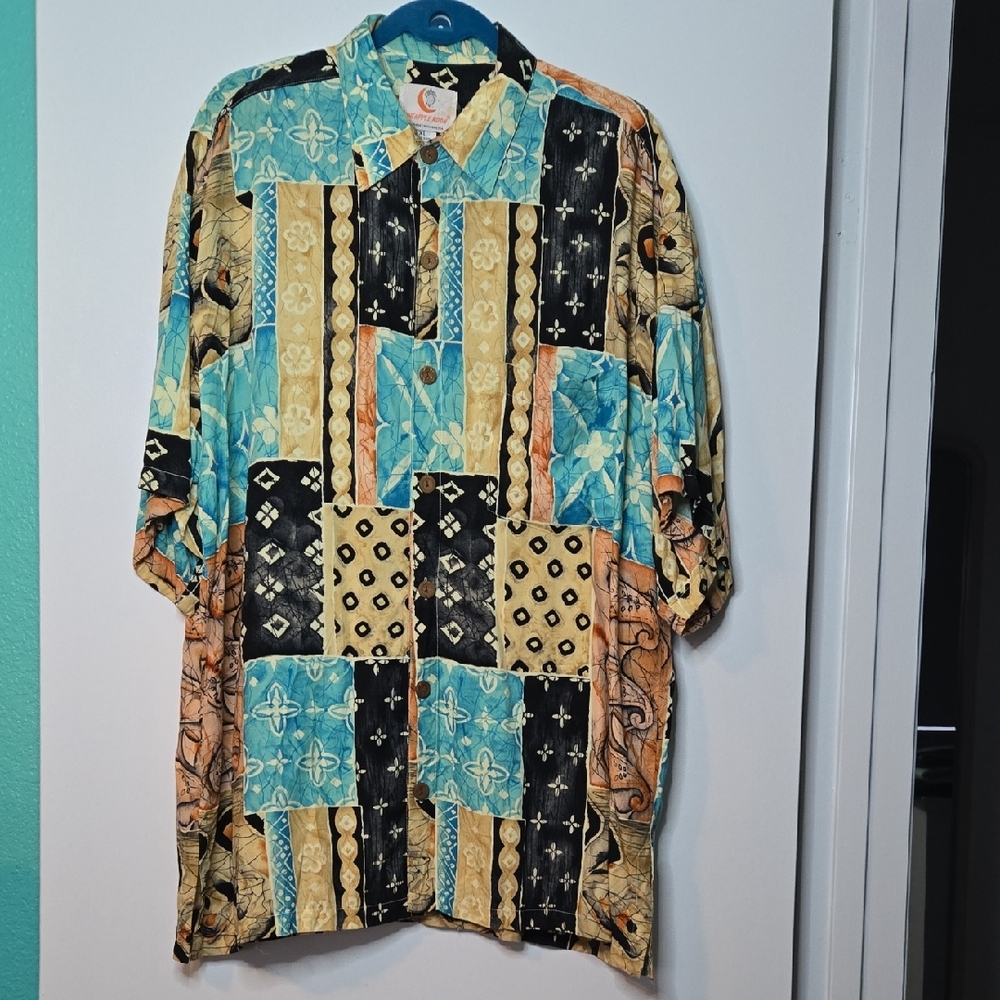 Pineapple Moon 100% Rayon Colorful Patchwork Butt… - image 1